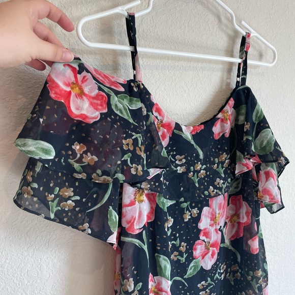 Cabi Navy and Pink Flutter Sleeve Off the Shoulder Floral Blouse size Medium - Picture 3 of 6